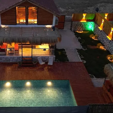Koca Armut 2 Vila Kaş