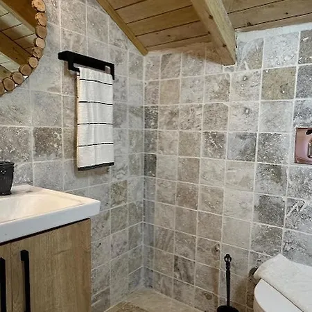 فيلة Koca Armut 2 *